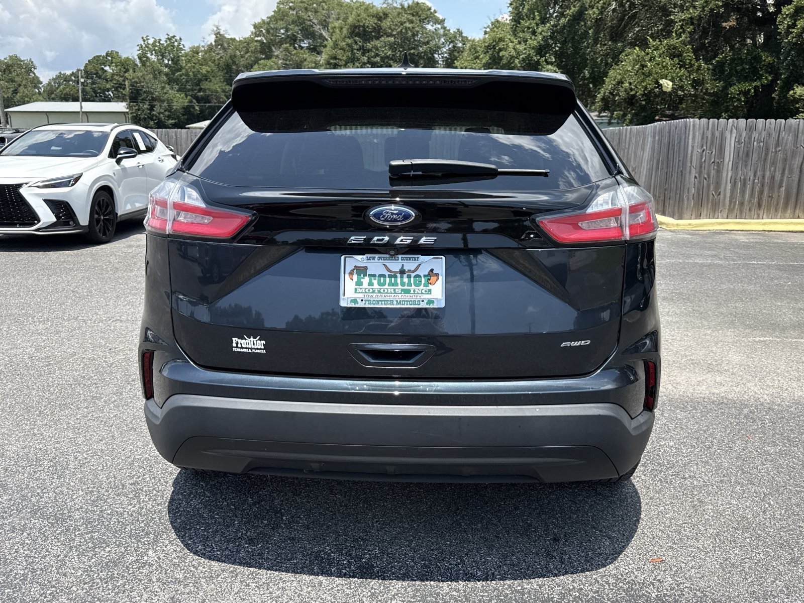 Used 2024 Ford Edge SE AWD/4WD image 5