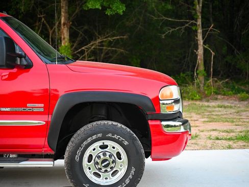 Used 2006 GMC Sierra 2500 SLT w/ Heavy-Duty Power Package AWD/4WD image 41