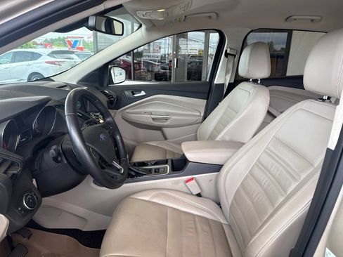 Used 2017 Ford Escape Titanium AWD/4WD image 13