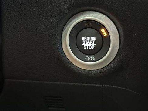 New 2026 Chrysler Pacifica Select image 20