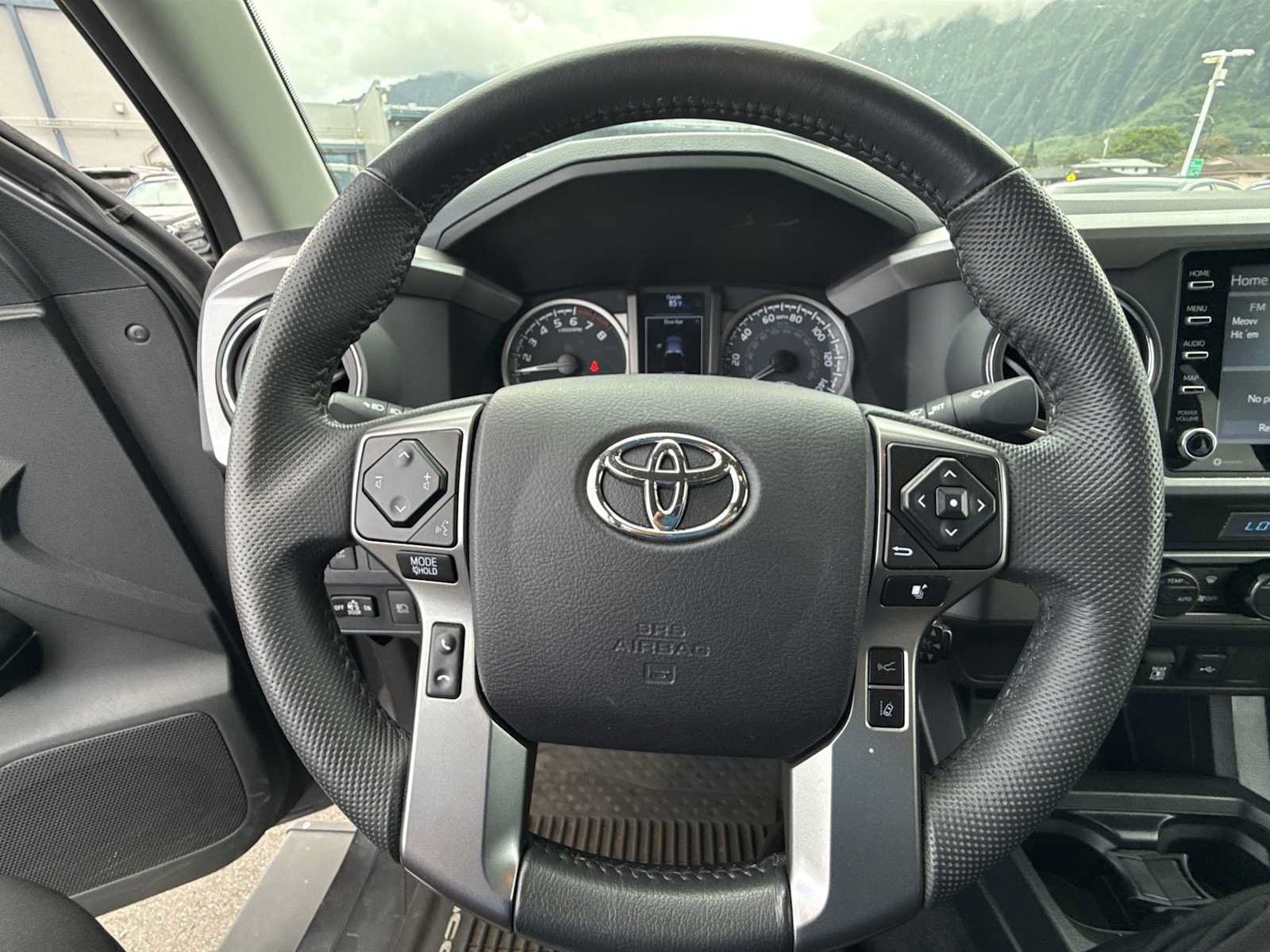 Used 2021 Toyota Tacoma SR5 RWD image 15