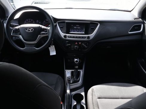 Used 2019 Hyundai Accent SE FWD image 22