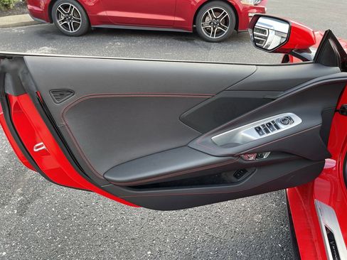 Used 2021 Chevrolet Corvette 1LT w/ Chrome Exterior Badge Package image 20