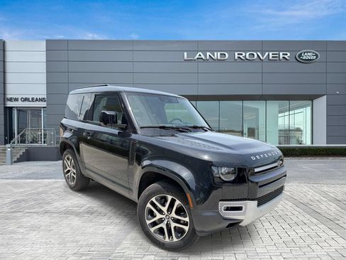 Used 2025 Land Rover Defender 90 S AWD/4WD image 5