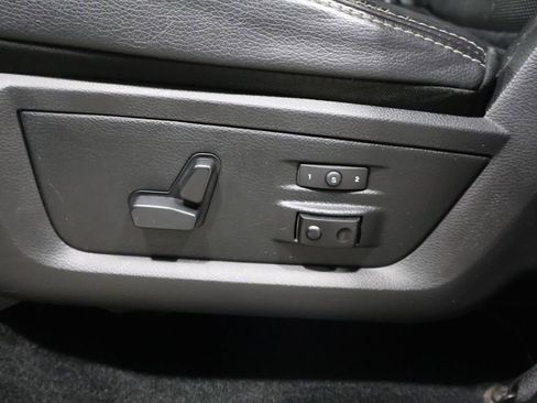 Used 2017 RAM 2500 Laramie w/ Protection Group image 11