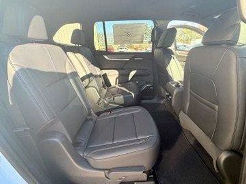 New 2026 GMC Acadia Elevation w/ Elevation Premium Package AWD/4WD image 32