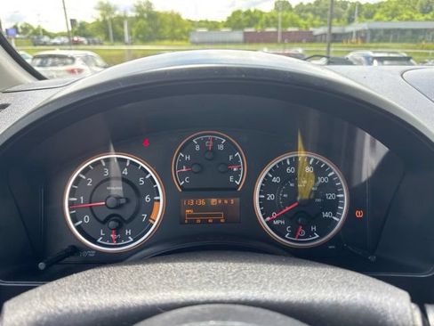 Used 2012 Nissan Titan SV w/ SV Premium Utility Pkg RWD image 19