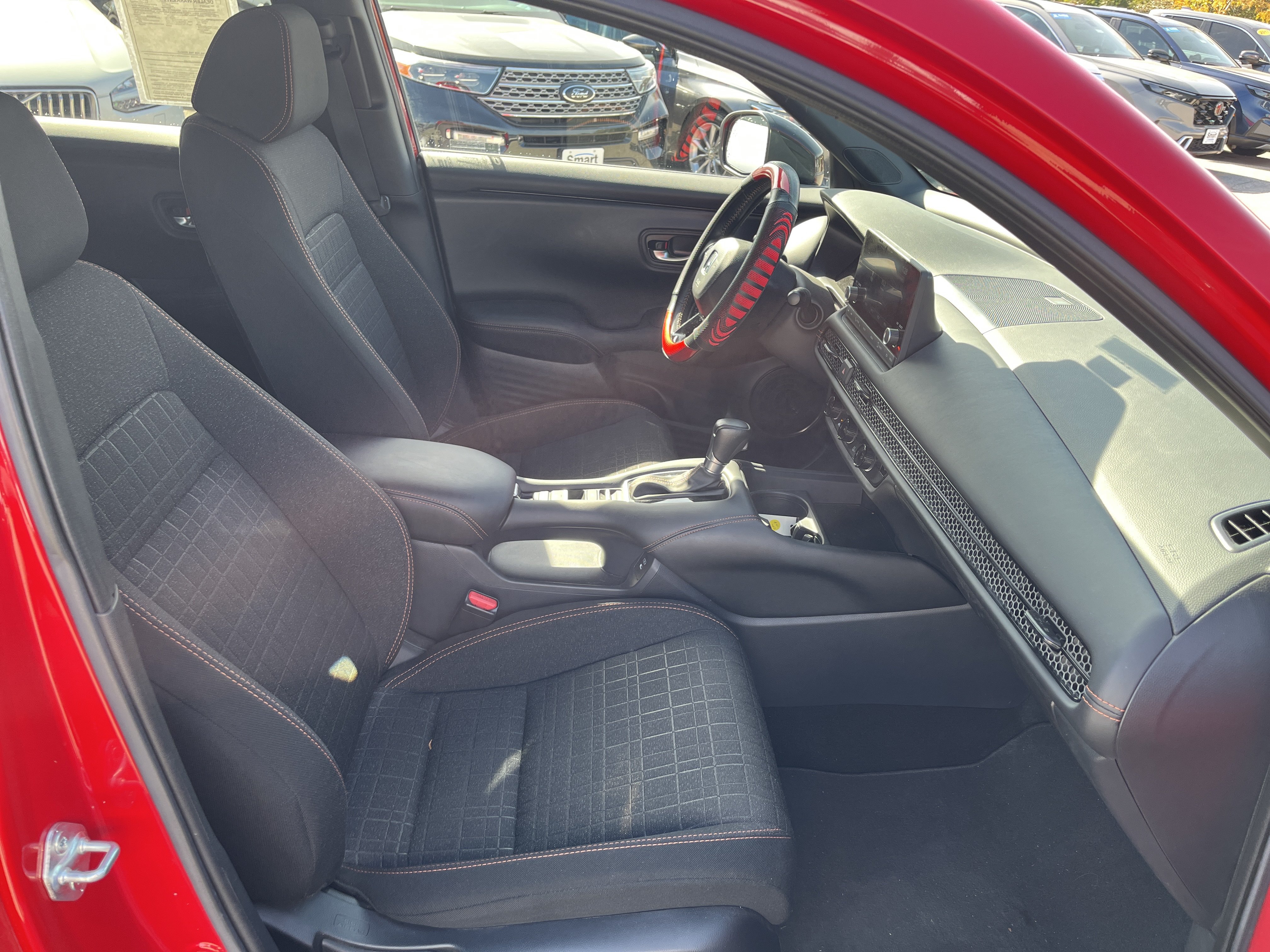 Used 2025 Honda HR-V Sport image 17