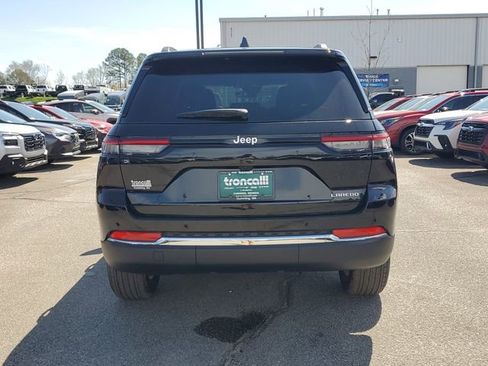 New 2026 Jeep Grand Cherokee Laredo image 5