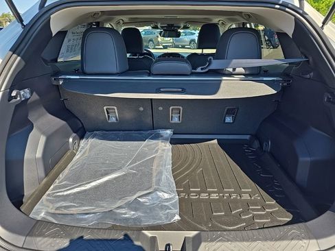 New 2025 Subaru Crosstrek 2.5i Limited w/ Popular Package #4A image 12