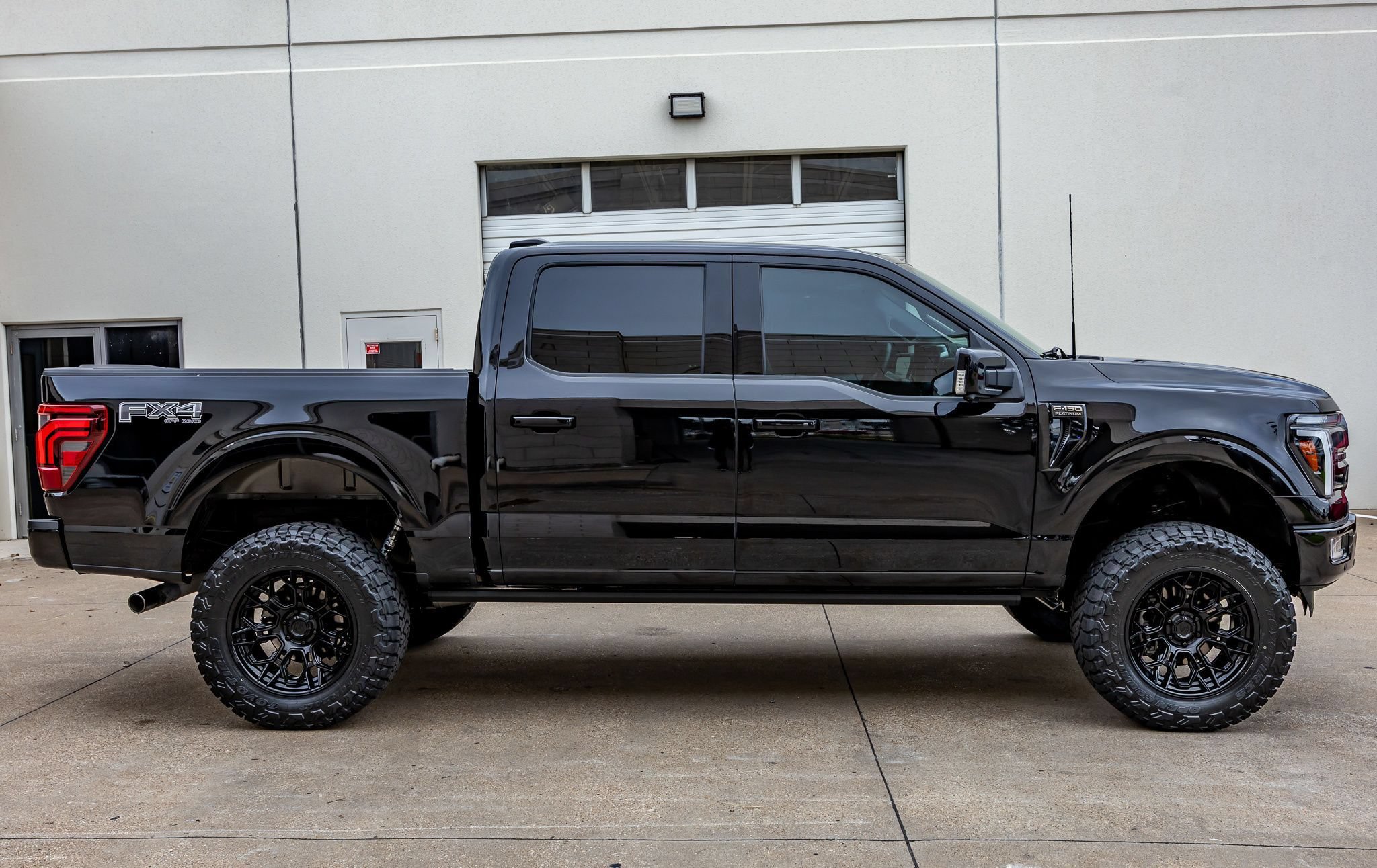 Used 2025 Ford F150 Platinum w/ Equipment Group 702A High AWD/4WD image 11