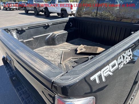 Used 2023 Toyota Tacoma TRD Sport w/ TRD Premium Sport Package image 9