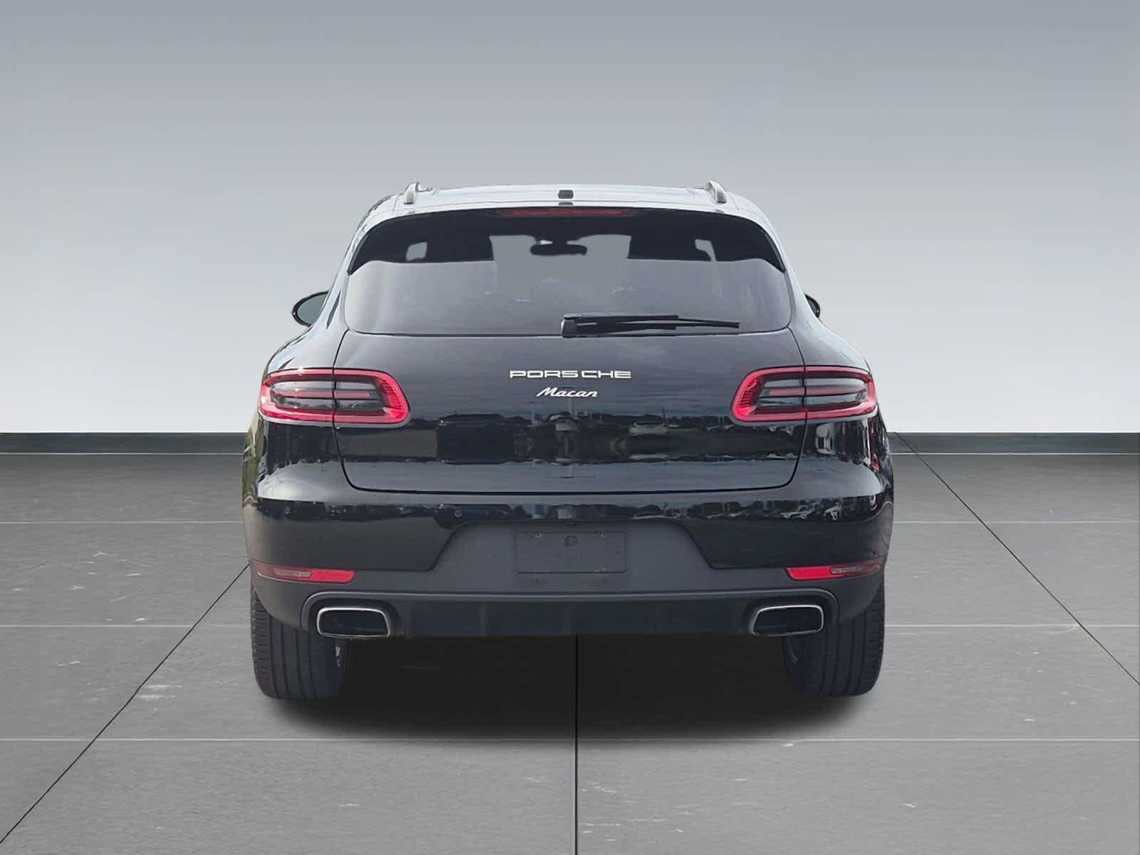 Used 2018 Porsche Macan AWD/4WD image 5