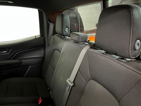 Used 2025 Chevrolet Colorado LT w/ Advanced Trailering Package image 20