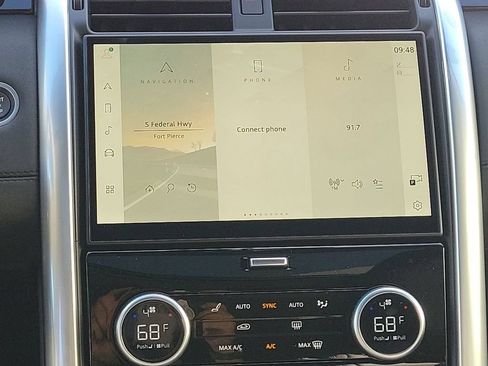 New 2025 Land Rover Discovery S AWD/4WD image 21