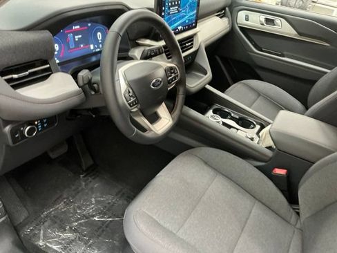 New 2026 Ford Explorer Active AWD/4WD image 15