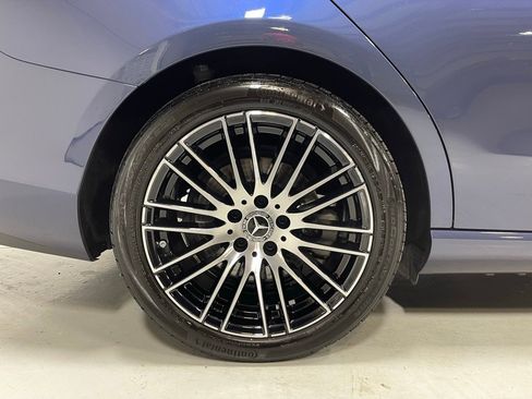 Used 2025 Mercedes-Benz C 300 4MATIC Sedan image 15