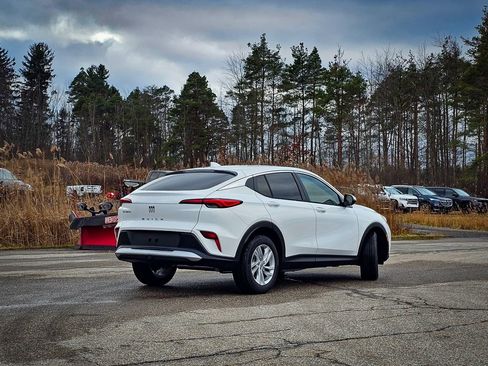 New 2026 Buick Envista Preferred image 4