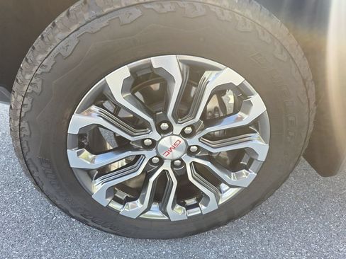 Used 2023 GMC Canyon Denali AWD/4WD image 33