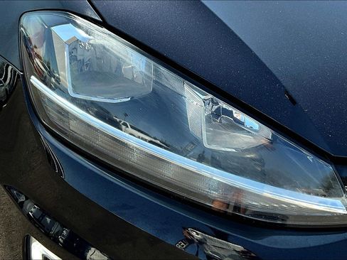 Used 2013 Volkswagen GTI 4-Door image 28