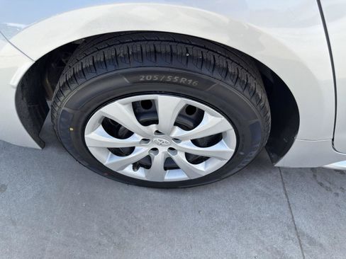 Used 2024 Toyota Corolla LE FWD image 13