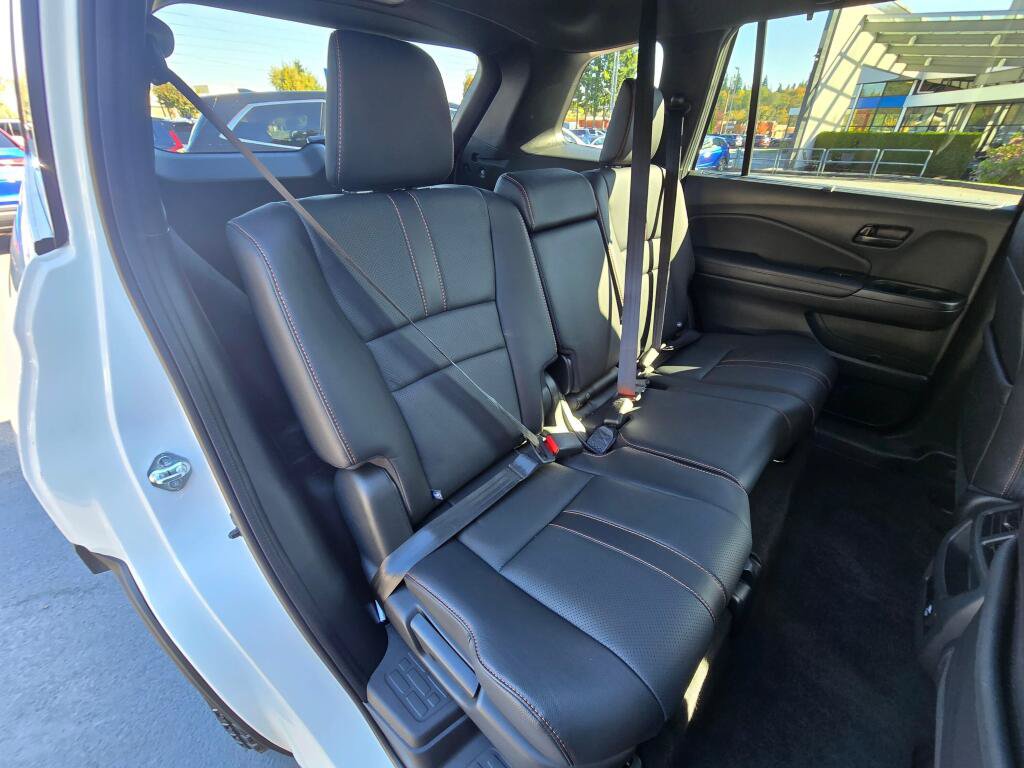 Certified 2023 Honda Passport TrailSport image 6