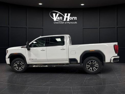 Used 2020 GMC Sierra 2500 AT4 w/ AT4 Premium Package AWD/4WD image 4
