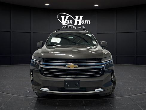 Used 2021 Chevrolet Tahoe LT w/ LT Signature Package AWD/4WD image 2