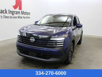 New 2025 Nissan Kicks SV