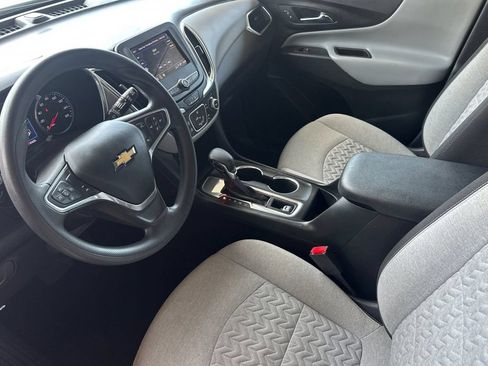 Used 2022 Chevrolet Equinox LT FWD image 12