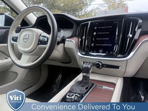 Certified 2021 Volvo S60 T5 Momentum w/ Climate Package image 31