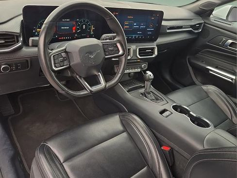 Used 2024 Ford Mustang Premium image 17