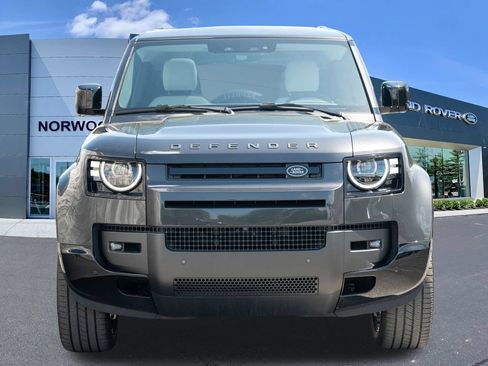 New 2026 Land Rover Defender 130 X-Dynamic SE AWD/4WD image 2