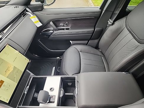 New 2026 Land Rover Range Rover SE AWD/4WD image 12
