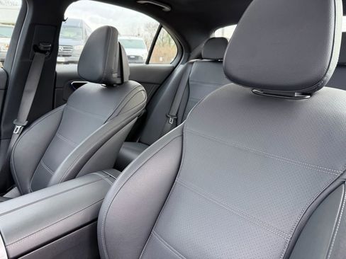 Used 2024 Mercedes-Benz C 300 Sedan image 23