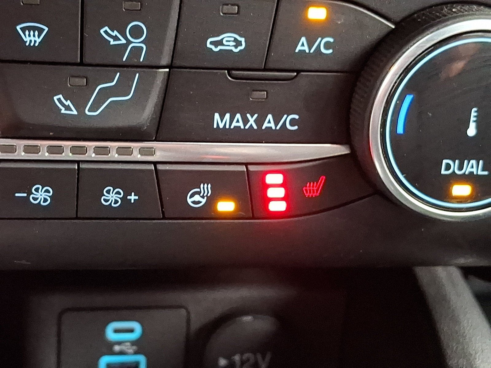 Used 2023 Ford Escape ST-Line Select AWD/4WD image 23