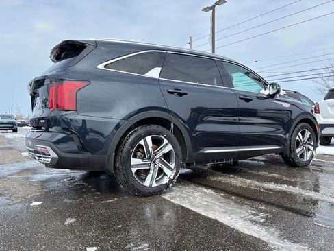 Certified 2023 Kia Sorento SX Prestige w/ Panoramic Sunroof Package image 8