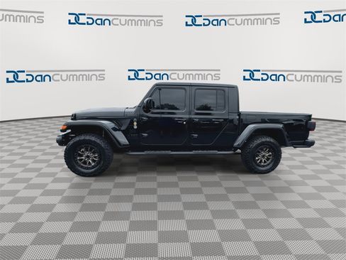Used 2023 Jeep Gladiator Sport image 5