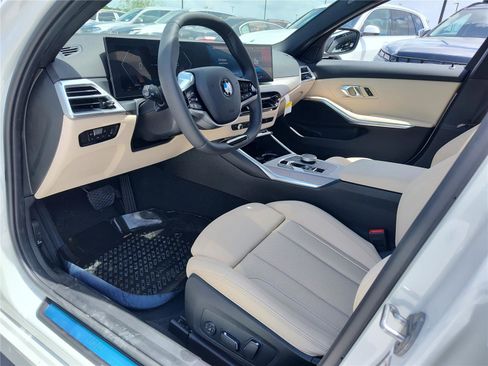 New 2026 BMW 330i Sedan RWD image 2