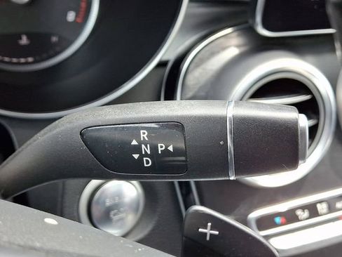 Used 2018 Mercedes-Benz GLC 300 4MATIC image 15