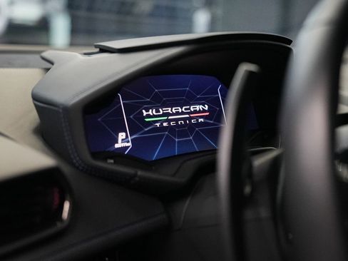 Used 2023 Lamborghini Huracan Tecnica RWD image 30