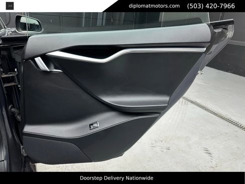 Used 2015 Tesla Model S P85D AWD/4WD image 28