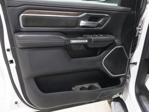 Used 2020 RAM 1500 Laramie AWD/4WD image 13