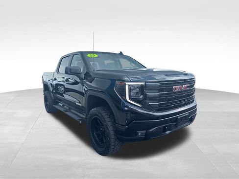 Used 2025 GMC Sierra 1500 Elevation AWD/4WD image 17