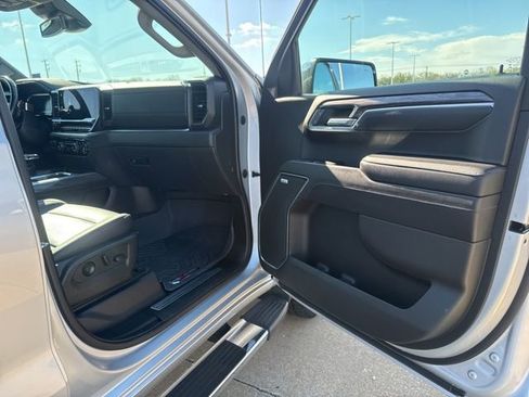 Used 2022 Chevrolet Silverado 1500 LTZ w/ LTZ Convenience Package II image 50