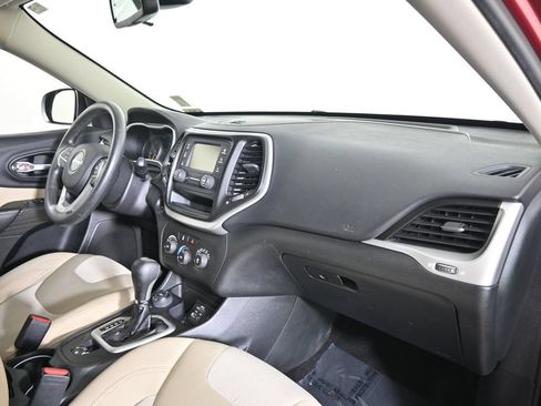 Used 2016 Jeep Cherokee Sport AWD/4WD image 14