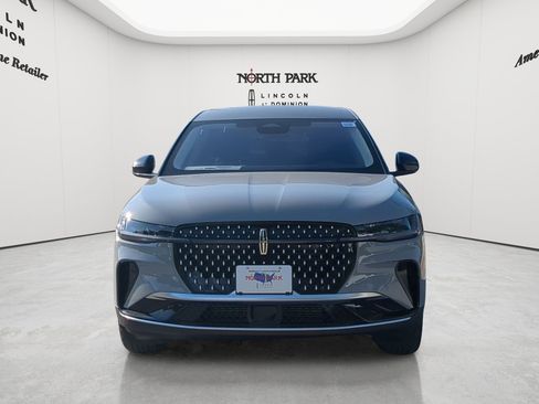 New 2026 Lincoln Nautilus Premier AWD/4WD image 8