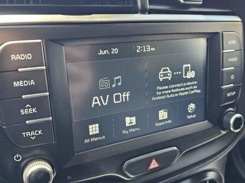 Used 2020 Kia Soul S FWD image 19