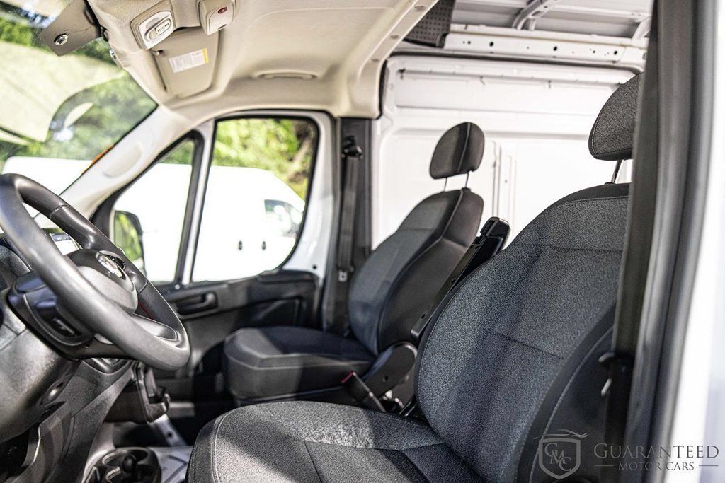 Used 2025 RAM ProMaster 2500 w/ Convenience Group FWD image 13