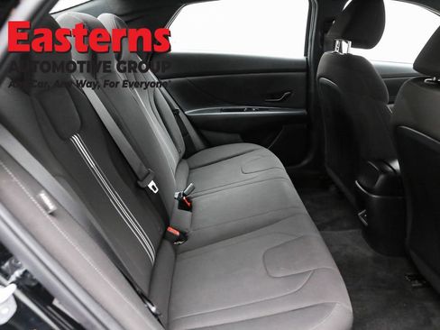 Used 2025 Hyundai Elantra Sport w/ Cargo Package image 23